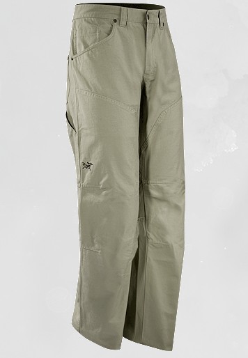 始祖鸟秋冬新款到货沈阳三夫怀远门店