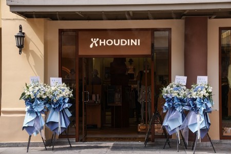 HOUDINI北京八达岭奥莱店全家福
